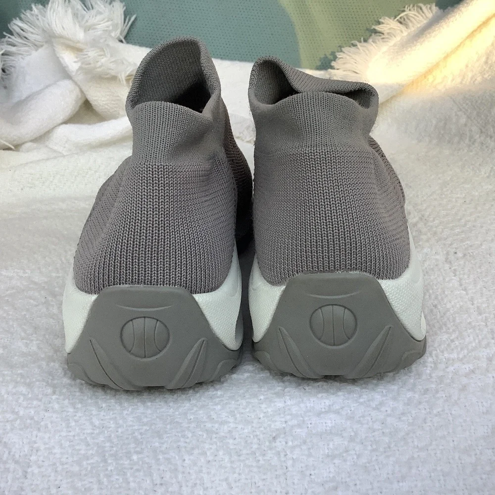 EUC‎ STQ mesh wedge sneakers gray fashion